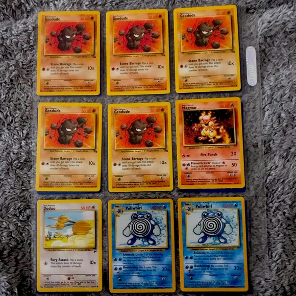 18 1999 Pokémon Cards